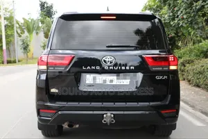 Toyota Land Cruiser 2024 Black