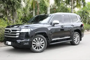 Toyota Land Cruiser 2024 Black