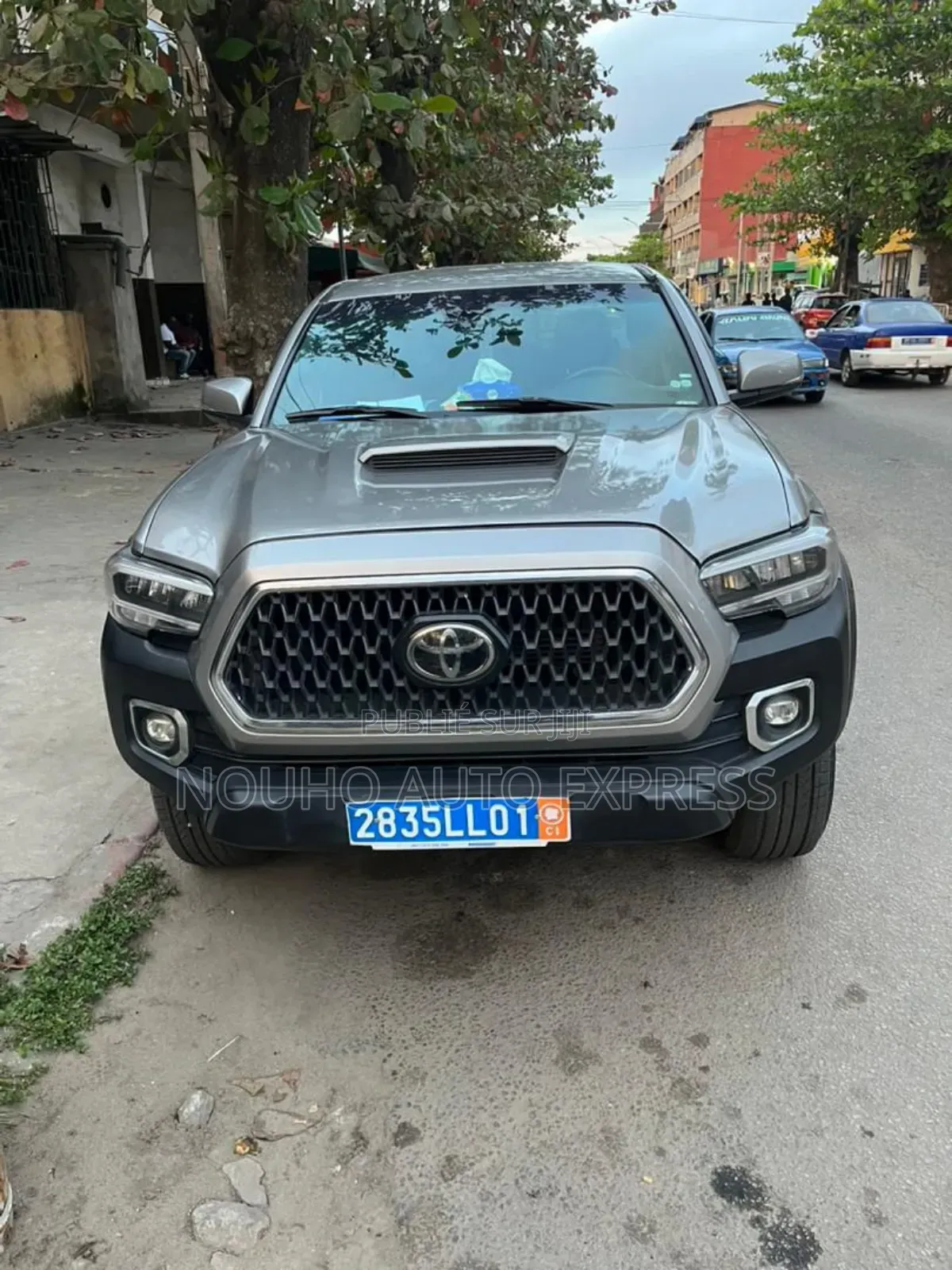 Toyota Tacoma 2020 Gris