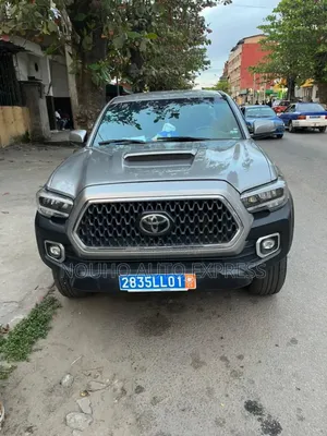 Photo - Toyota Tacoma 2020 Gris