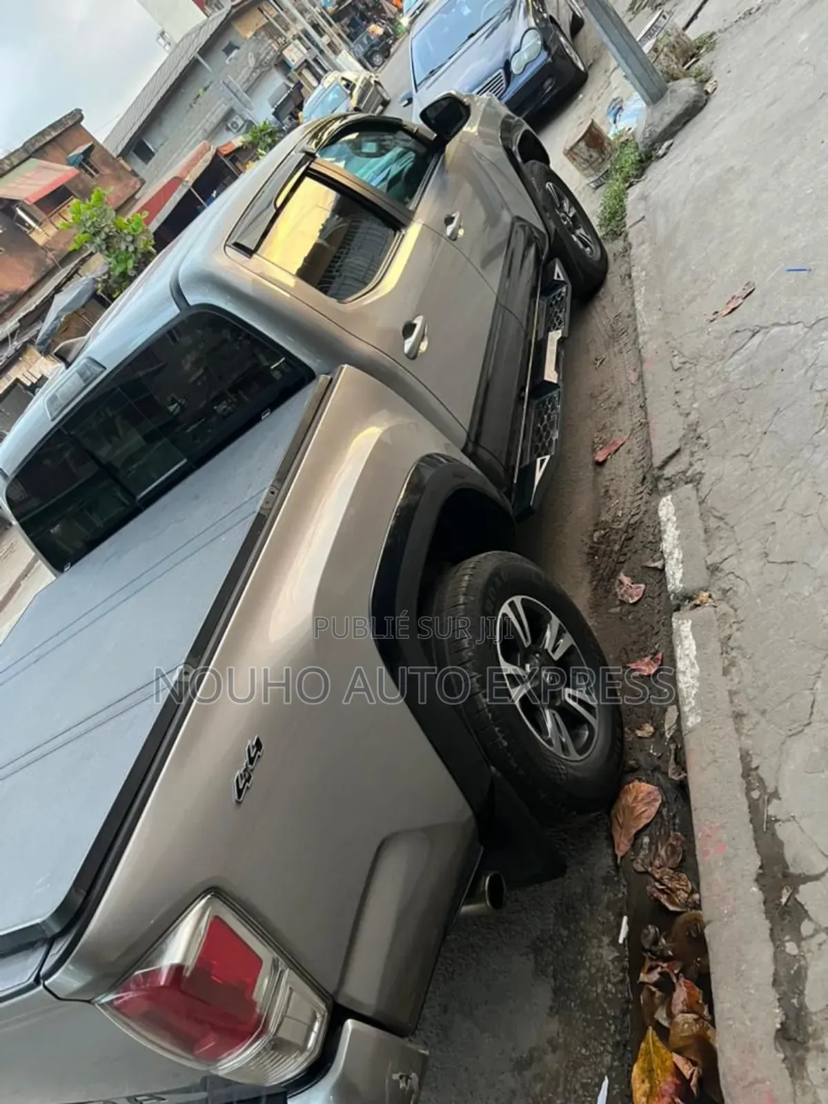 Toyota Tacoma 2020 Gris