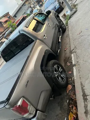 Toyota Tacoma 2020 Gris