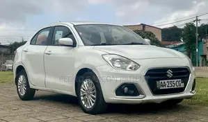 Suzuki Dzire 2024 Blanc