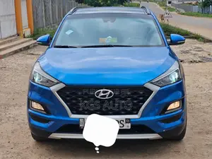 Photo - Hyundai Tucson SEL AWD 2020 Blue