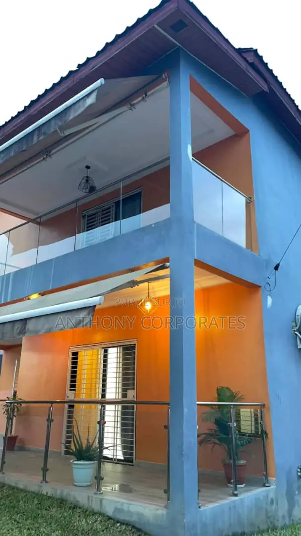 Location Appartements Meublés 4 Pièces - Cocody