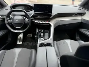 New Peugeot 3008 2024 Argenté