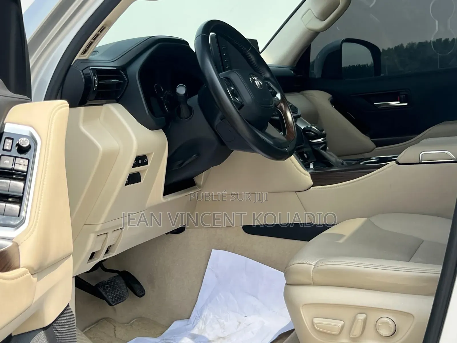 Toyota Land Cruiser 2022 Blanc cassé
