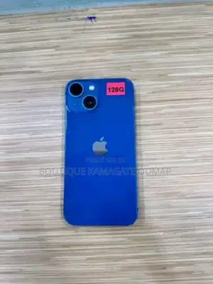 Photo - New Apple iPhone 13 128 GB Blue