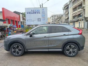 Mitsubishi Eclipse Cross 2020 Gris
