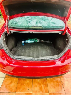 Hyundai Elantra 2018 Rouge