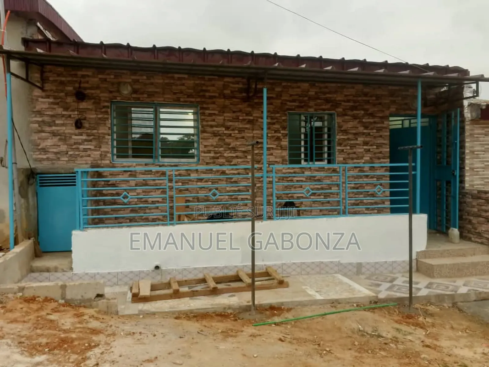 3chbre Villa dans Gabonza, Yopougon à Vendre