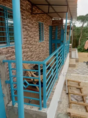 3chbre Villa dans Gabonza, Yopougon à Vendre
