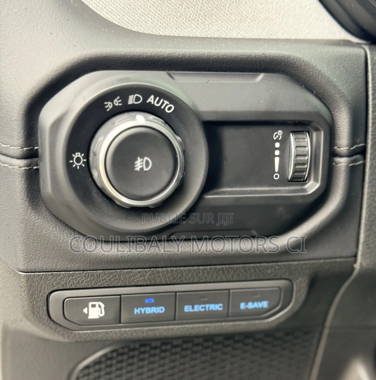 Jeep Wrangler Sahara 4 Door 4x4 2024 Blanc