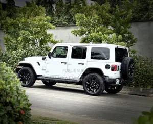 Jeep Wrangler Sahara 4 Door 4x4 2024 Blanc