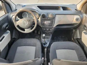 Dacia Dokker 2015 Gris