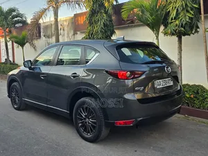 Mazda CX-5 Sport FWD 2020 Gris