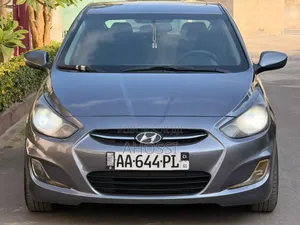 Hyundai Accent SE Sedan 2016 Gris