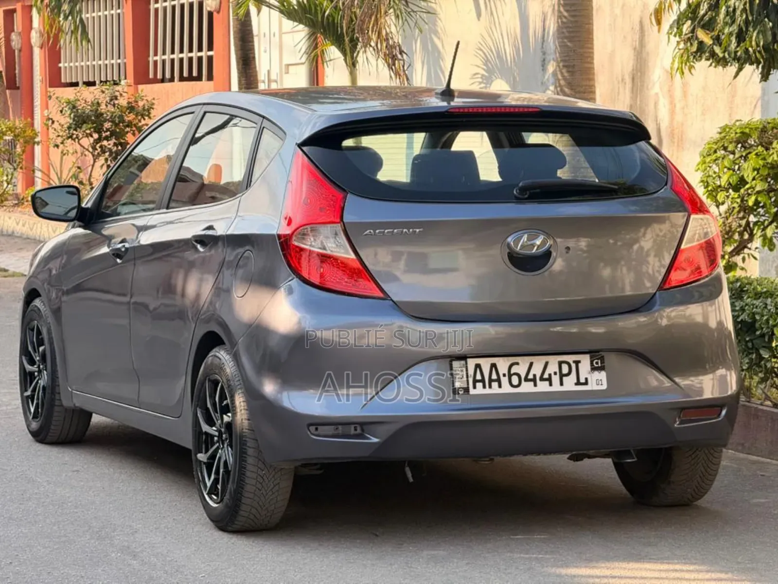 Hyundai Accent SE Sedan 2016 Gris