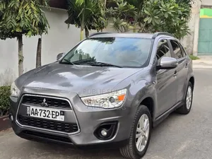 Mitsubishi ASX 2014 Gris