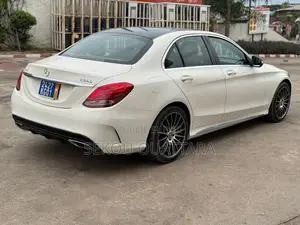 Mercedes-Benz C300 Base 4Matic Sedan AWD (2.0L 4cyl 7A) 2017 Blanc