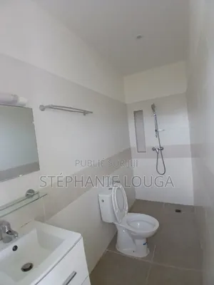 2chbre Appartement dans Mockeyville, Lycée, Grand-Bassam à Louer