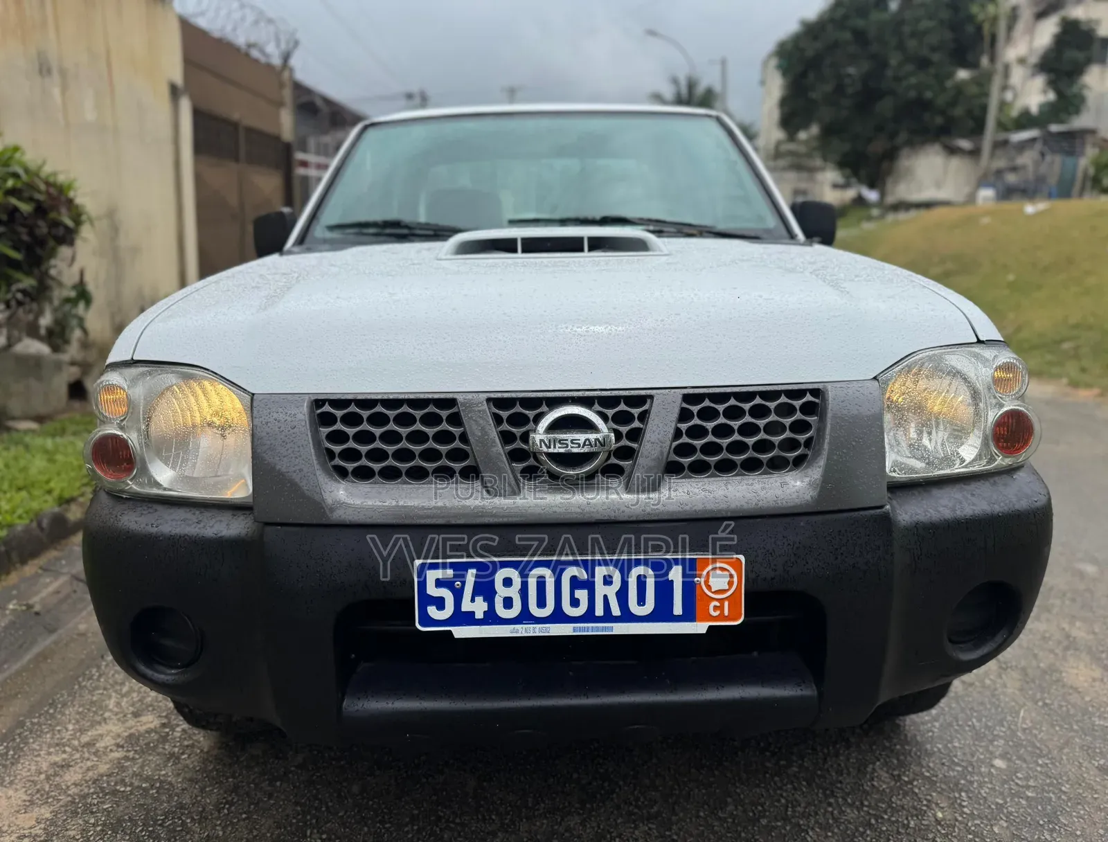 Nissan Hardbody 2015 Blanc