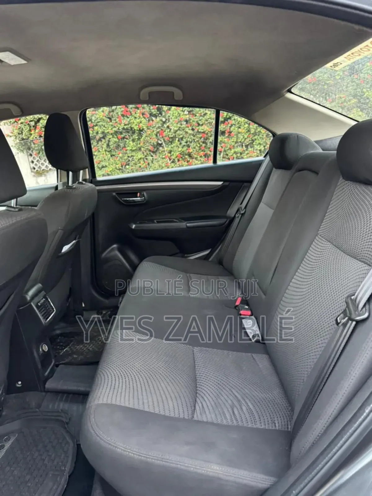 Toyota Belta 2024 Gris