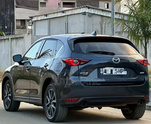 Mazda CX-5 2018 Blue
