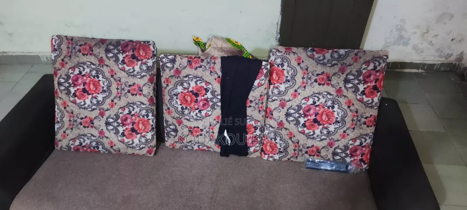 Fauteuil 3 Places Peu Usé