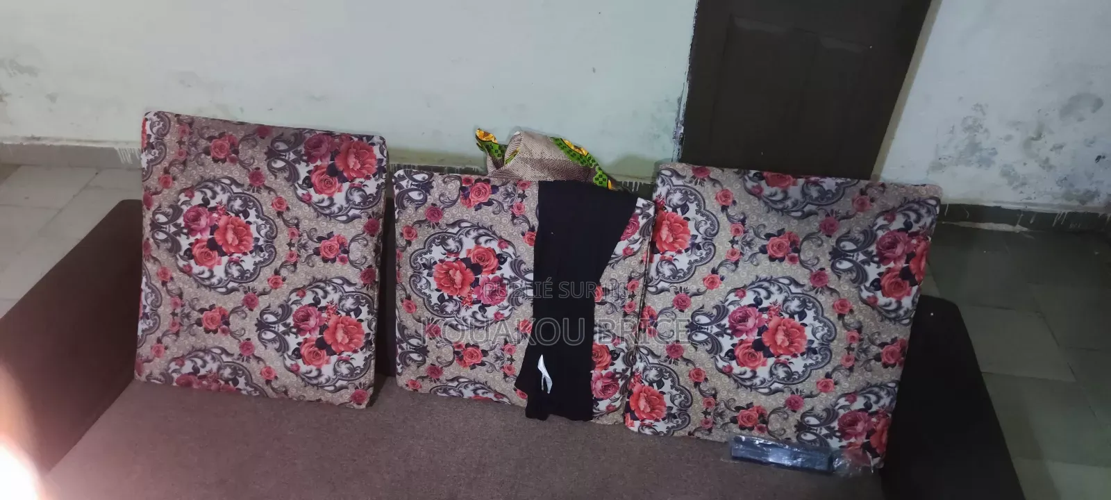 Fauteuil 3 Places Peu Usé