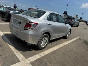 Suzuki Dzire 2023 Gris