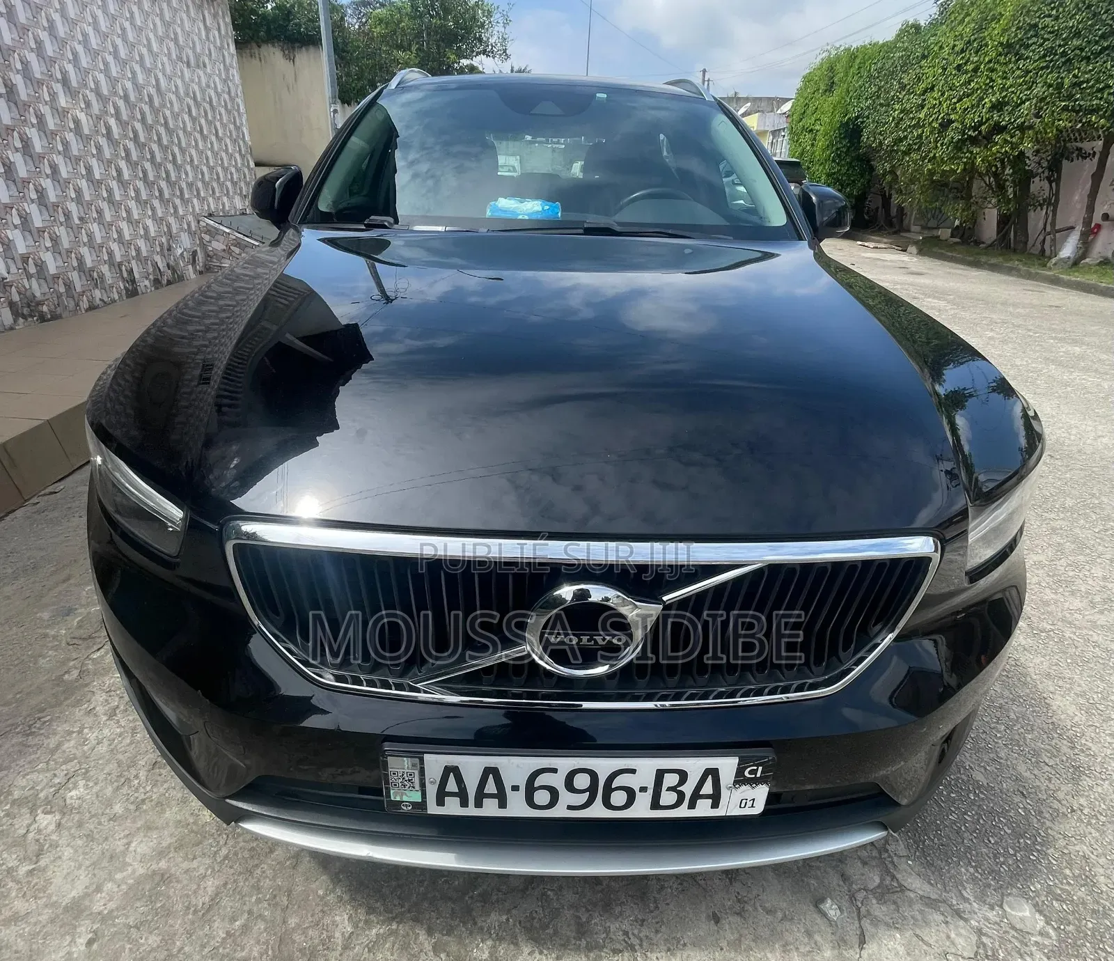 Volvo XC40 T2 Petrol FWD 2022 Black