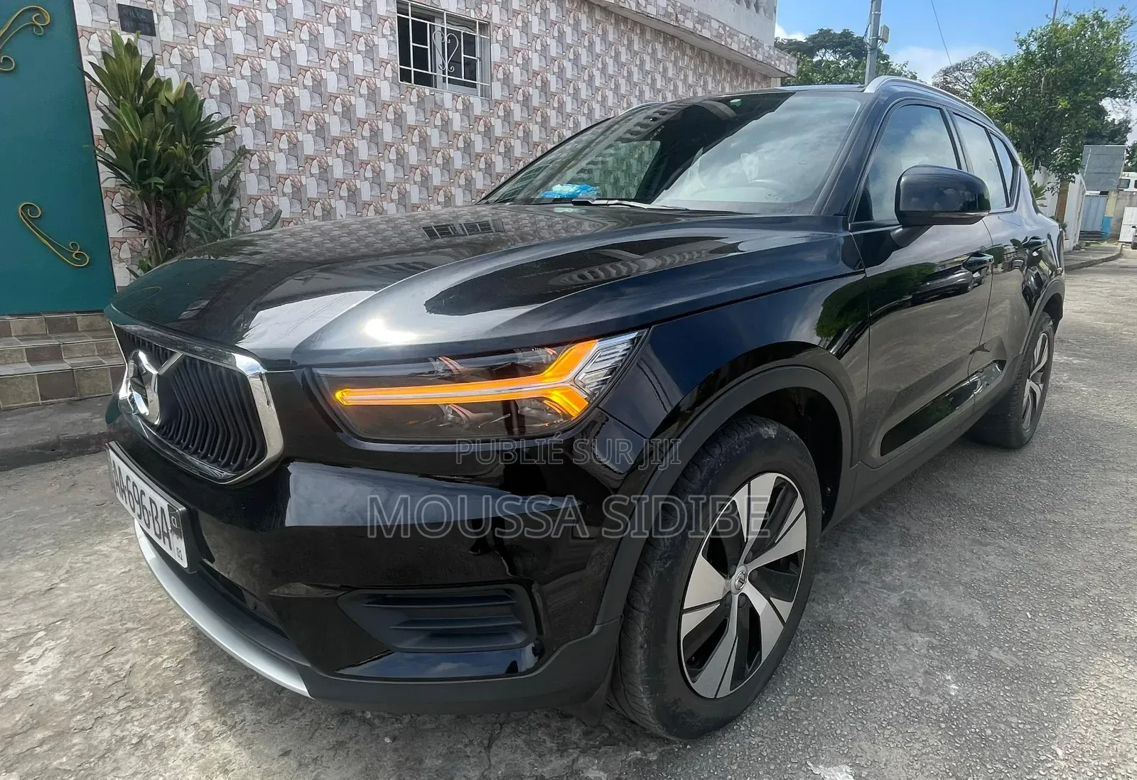 Volvo XC40 T2 Petrol FWD 2022 Black