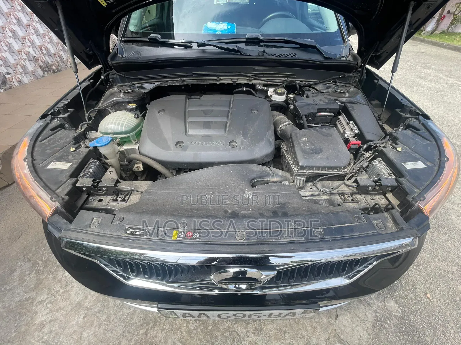 Volvo XC40 T2 Petrol FWD 2022 Black