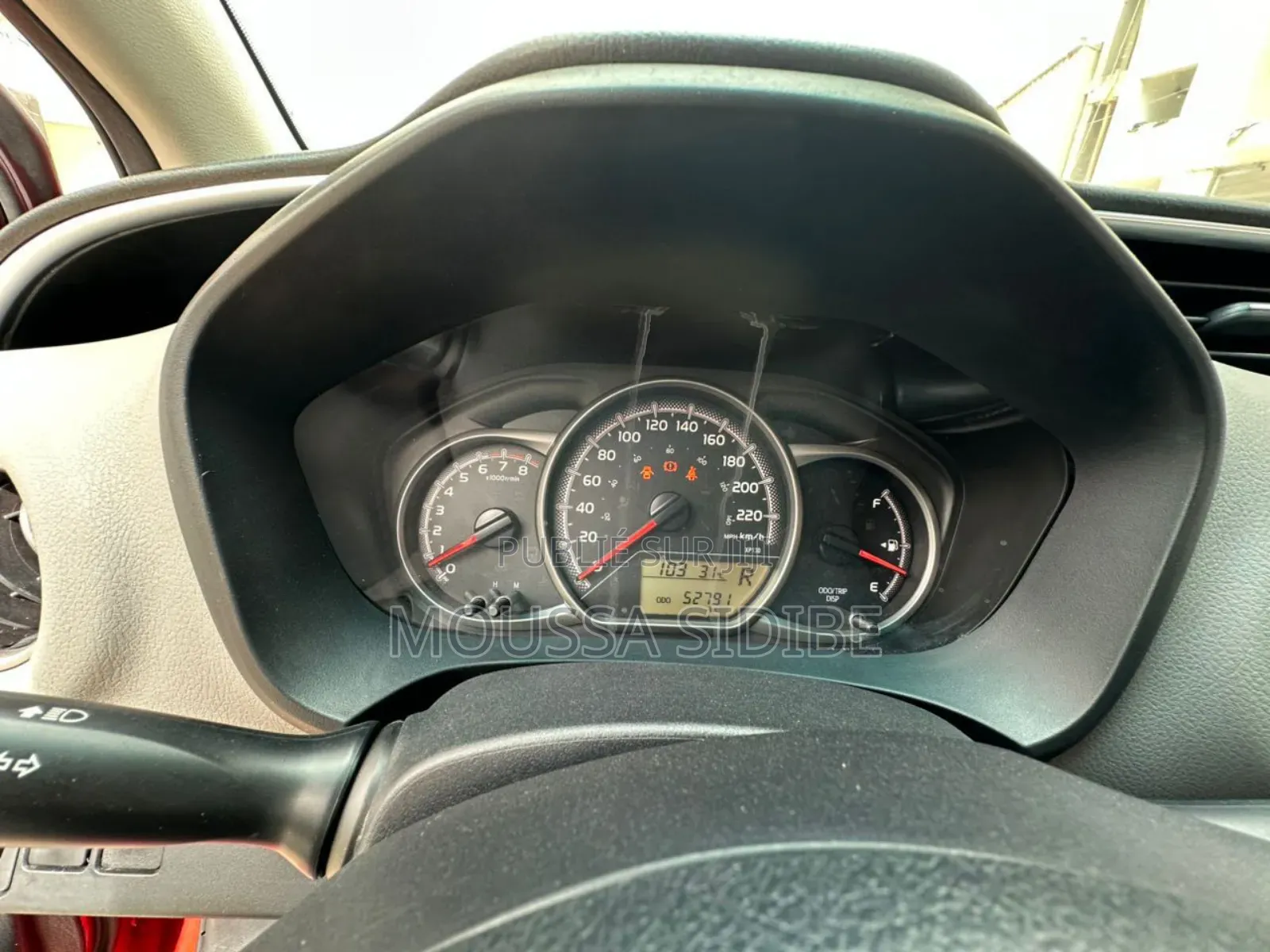 Toyota Yaris 2017 Rouge