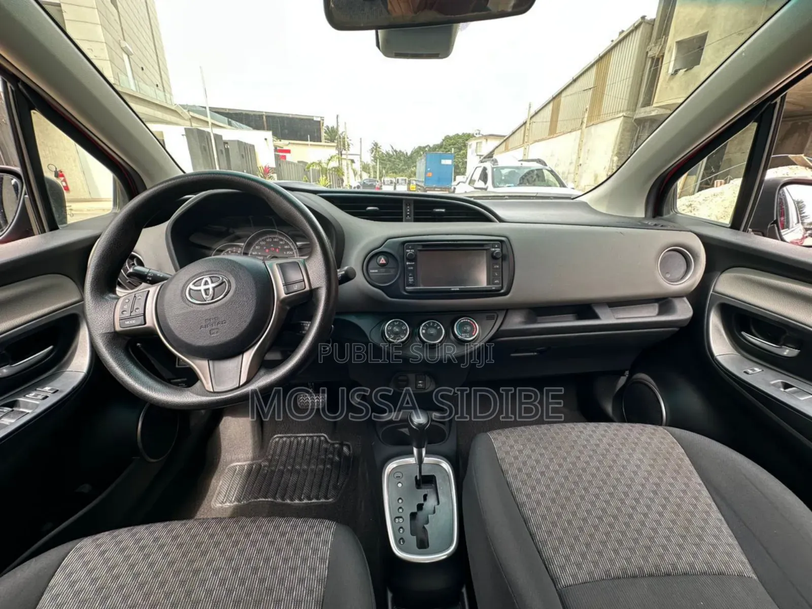 Toyota Yaris 2017 Rouge