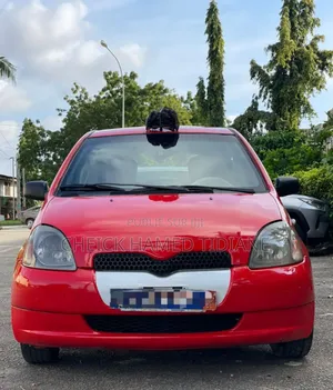Photo - Toyota Yaris 1.4 2002 Rouge