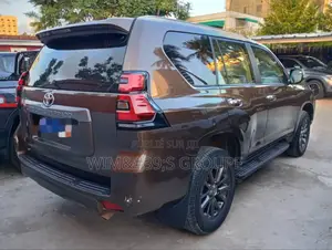 New Toyota Land Cruiser Prado 4.0 Petrol TX-L 2022 Marron