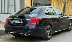 Mercedes-Benz C300 2021 Black