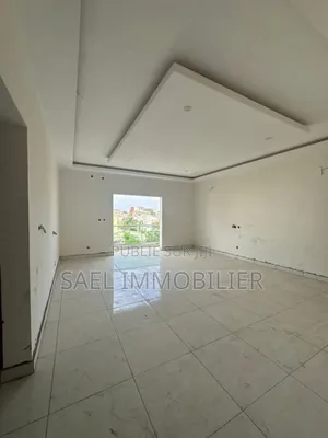 3chbre Appartement dans Sael Immobilier, Cocody à Vendre