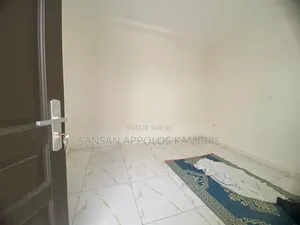 3chbre Villa dans Une Belle Villa De 4, Cocody à Vendre