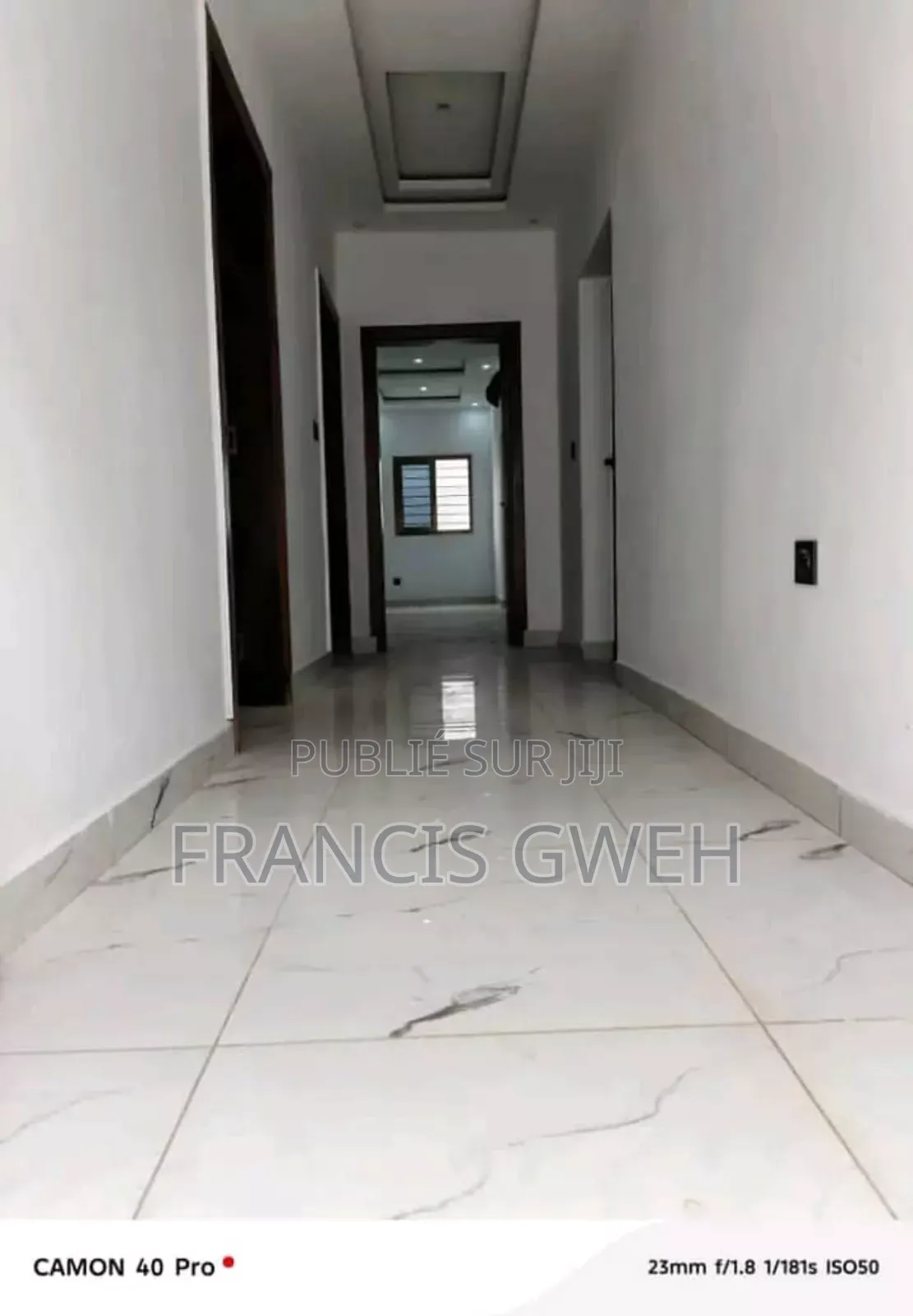 4chbre Duplex dans Gweh Francis, Cocody à Louer