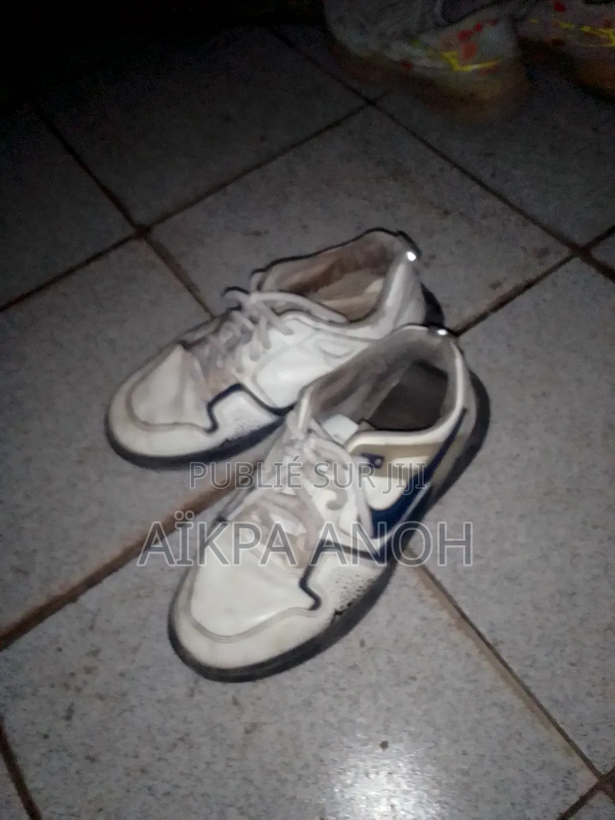 Des Chaussures De Sport Comme De Sortie