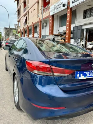 Hyundai Elantra 2017 Blue