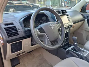 Toyota Land Cruiser 2022 Marron