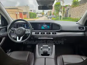 Mercedes-Benz GLC-Class 2021 Blanc cassé