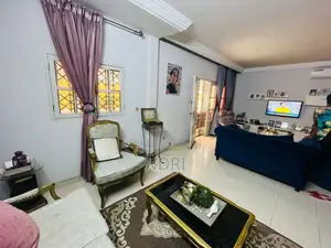 5chbre Duplex dans Building House, Deux Plateaux à Vendre