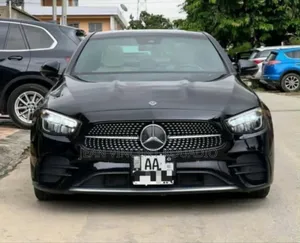 Photo - Mercedes-Benz E350 2022 Black
