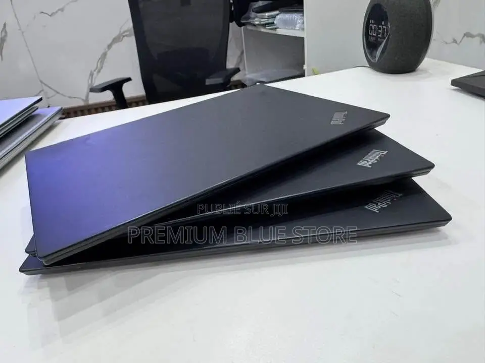 Neuf Lenovo ThinkPad T480s 8GB Intel Core I5 SSD 256GB