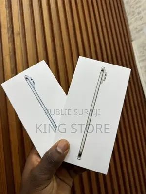 Photo - New Apple iPhone Air 256 GB Blanc